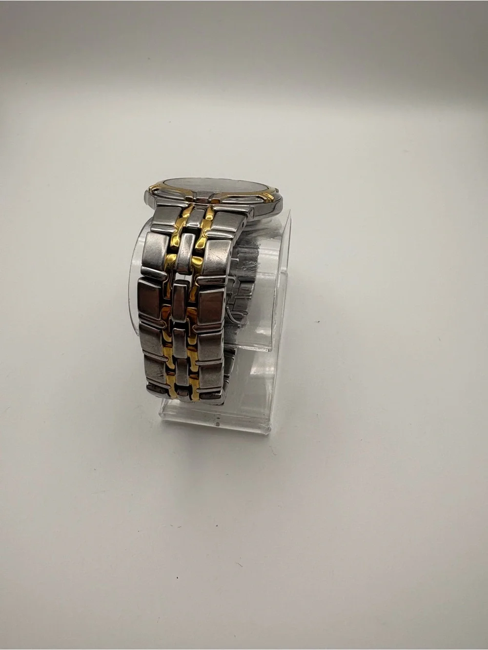 Seiko 7N42-6010 Two Tone Gold Silver Date Dial Watch Water Resistant Working